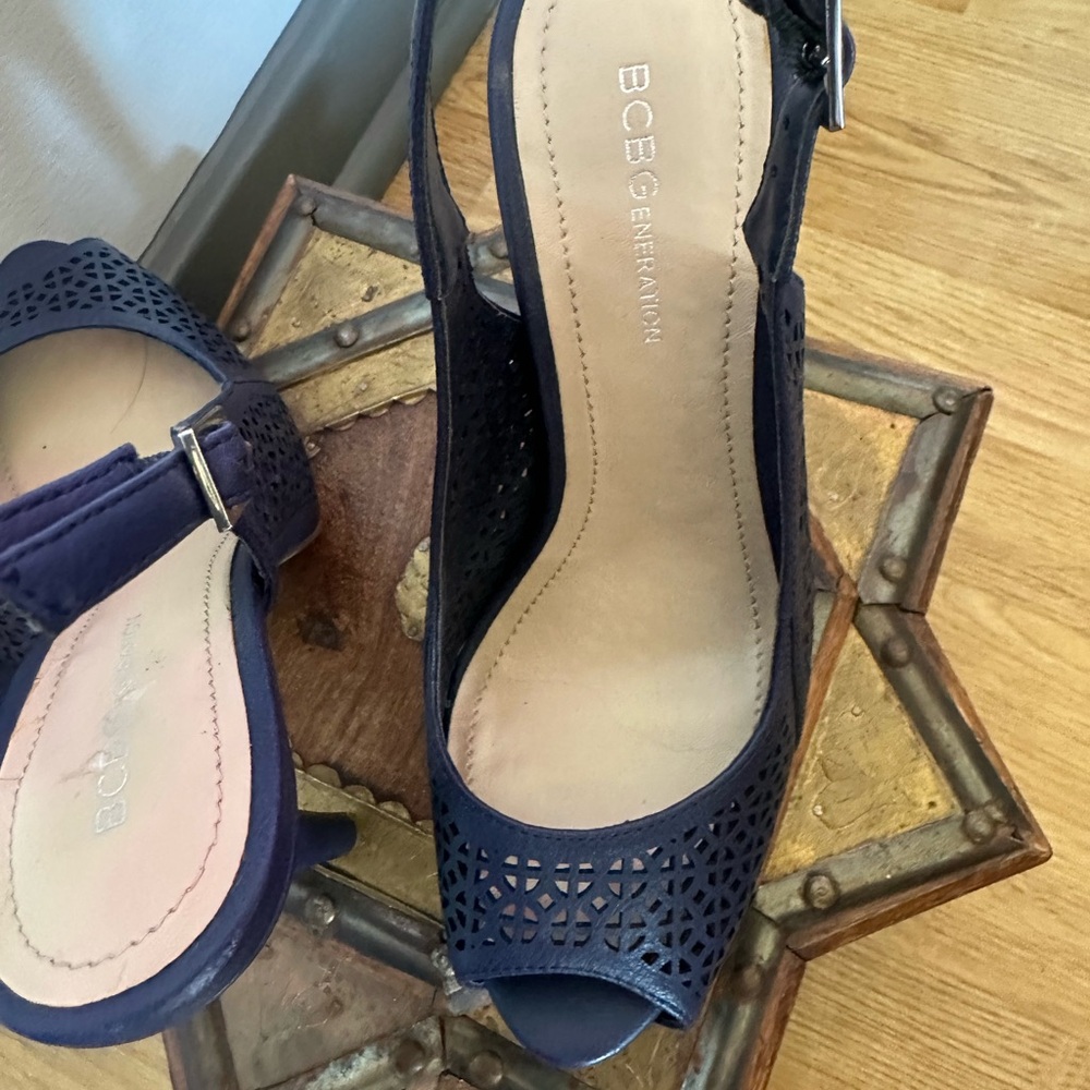 BCBGeneration High Heels Panther Laser Cut / Blue - Picture 5 of 5